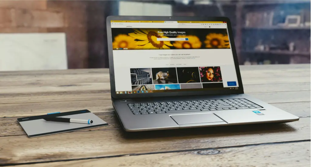 Gray laptop computer